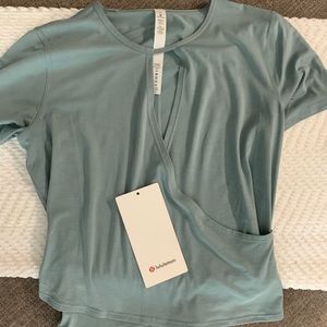 Lululemon round trip short sleeve